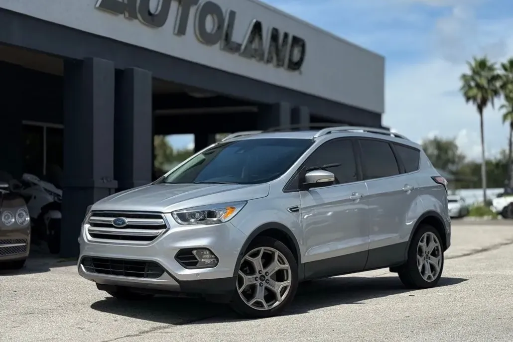 2017 Ford Escape Titanium photo 1