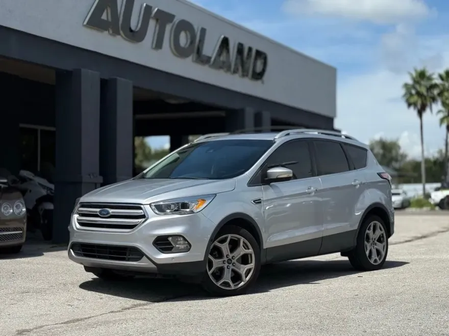 2017 Ford Escape Titanium photo 1