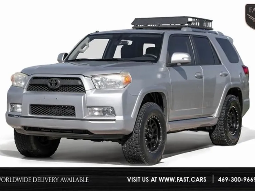 2011 Toyota 4Runner SR5 photo 1