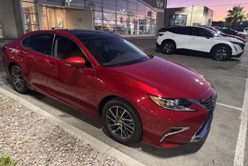 2017 Lexus ES 350 photo 1