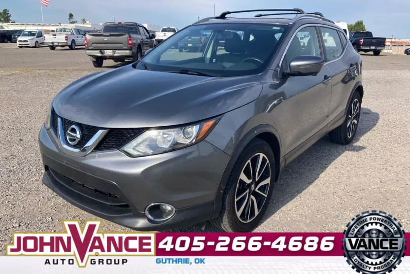 2017 Nissan Rogue Sport SL photo 1