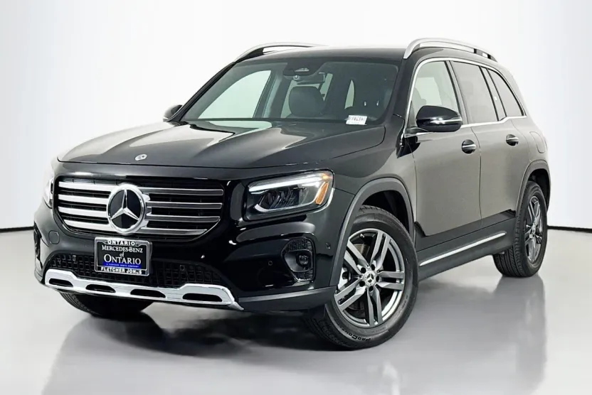 2025 Mercedes Benz GLB 250 photo 1