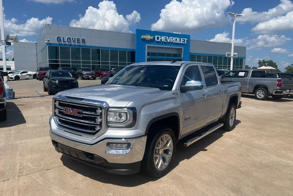 2017 Gmc Sierra 1500 SLT photo 1