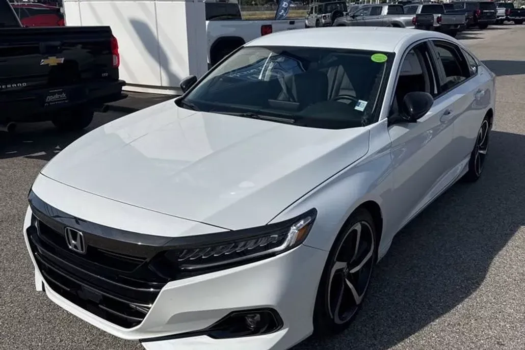 2022 Honda Accord Sport SE photo 1