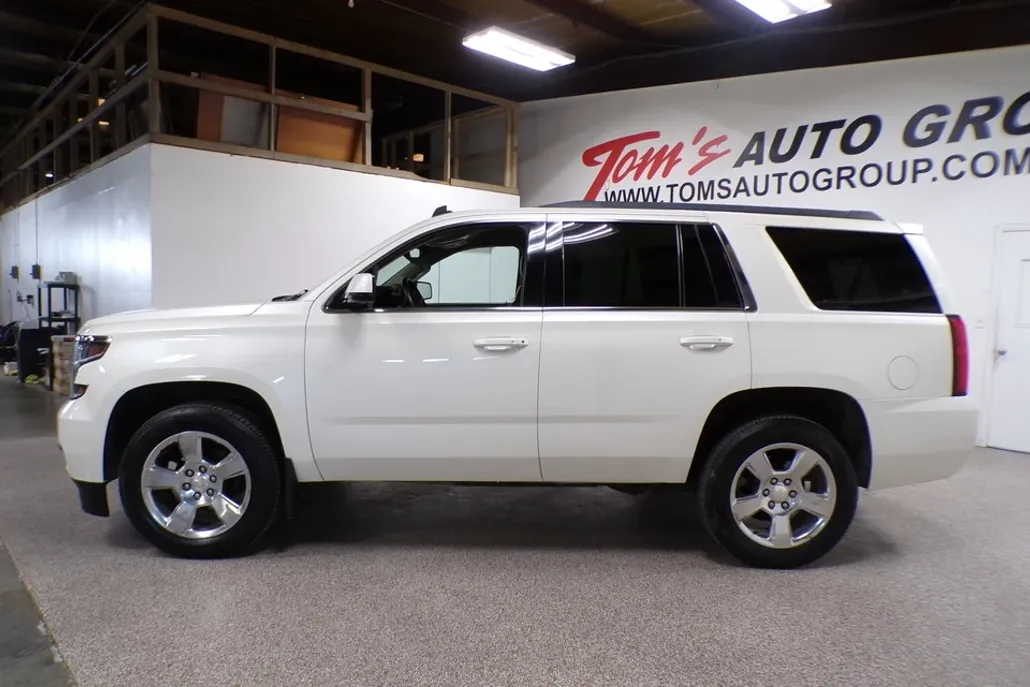 2015 Chevrolet Tahoe LT photo 1