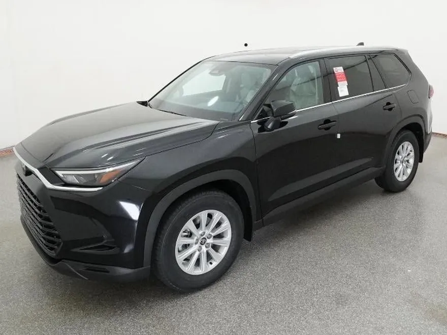 2026 Toyota Grand Highlander XLE photo 1