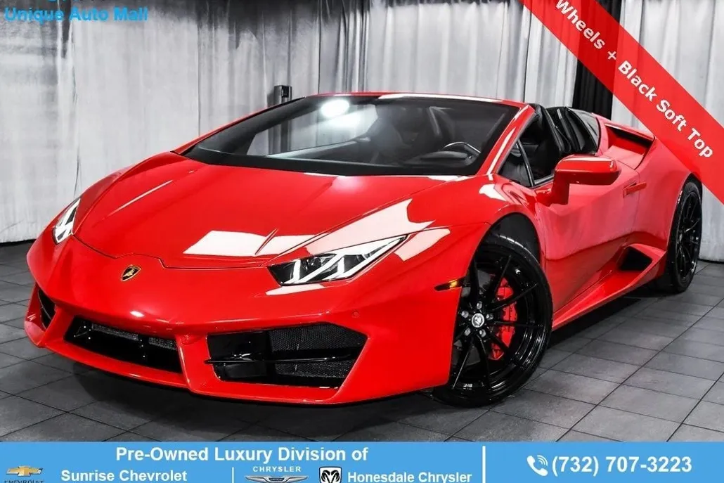 2019 Lamborghini Huracan Spyder photo 1