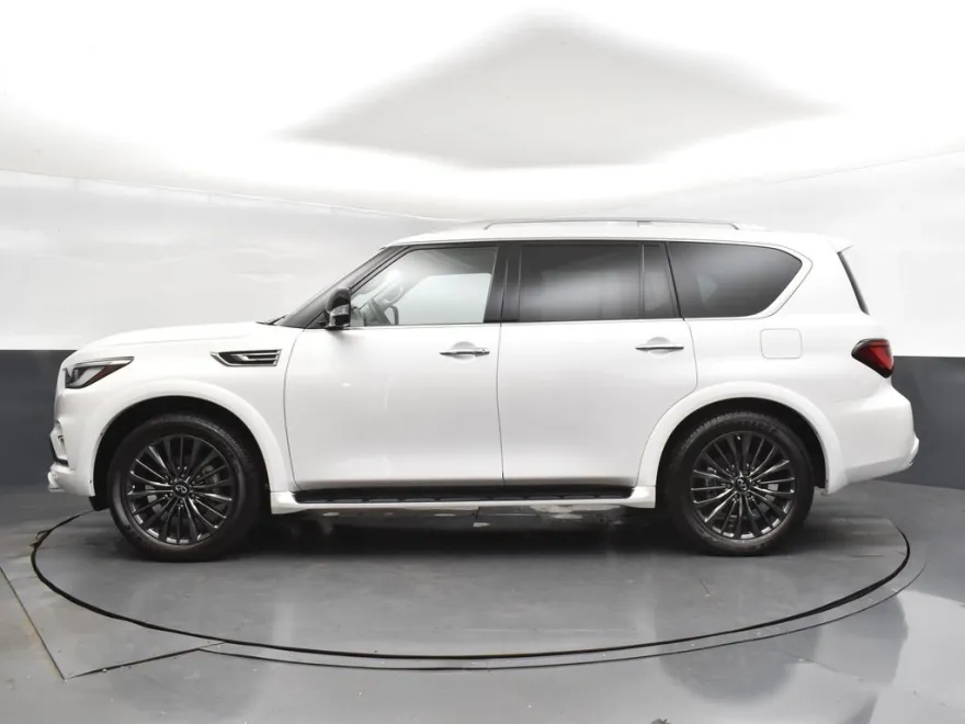 2023 Infiniti QX80 Premium Select photo 1