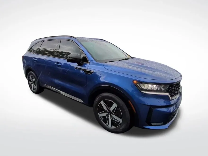 2023 Kia Sorento S photo 1