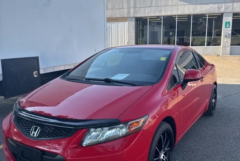 2012 Honda Civic LX photo 1