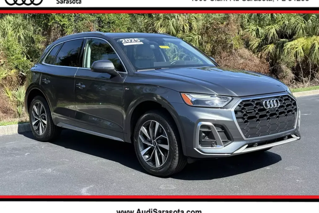 2025 Audi Q5 S line Premium Plus photo 1