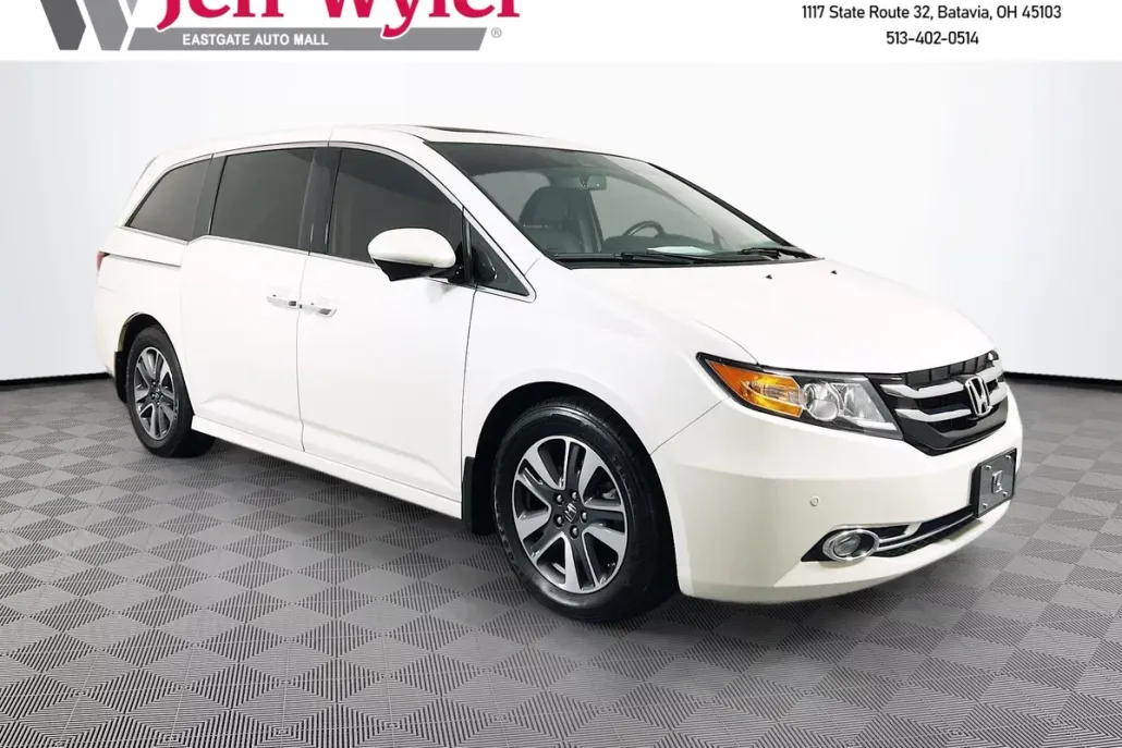 2016 Honda Odyssey Touring Elite photo 1