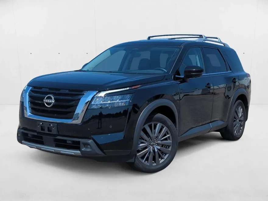 2024 Nissan Pathfinder SL photo 1