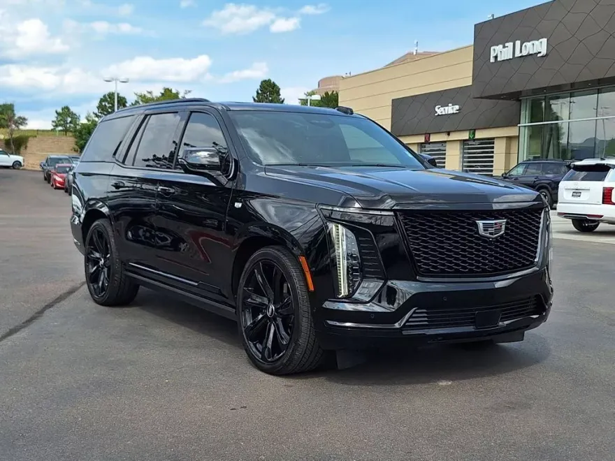 2025 Cadillac Escalade Sport photo 1