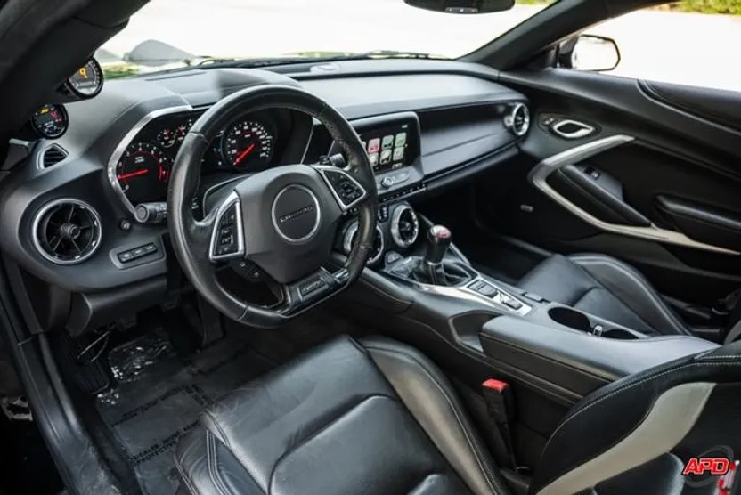 2017 Chevrolet Camaro SS photo 1