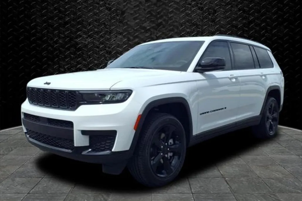 2025 Jeep Grand Cherokee Altitude X photo 1