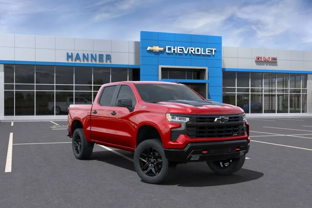 2025 Chevrolet Silverado Trail Boss LT photo 1