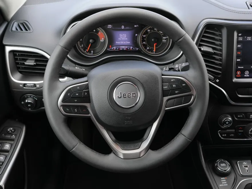 2021 Jeep Cherokee Latitude Lux photo 1