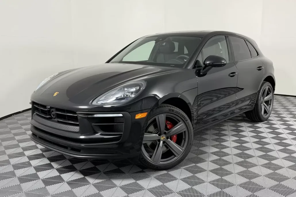 2026 Porsche Macan S photo 1