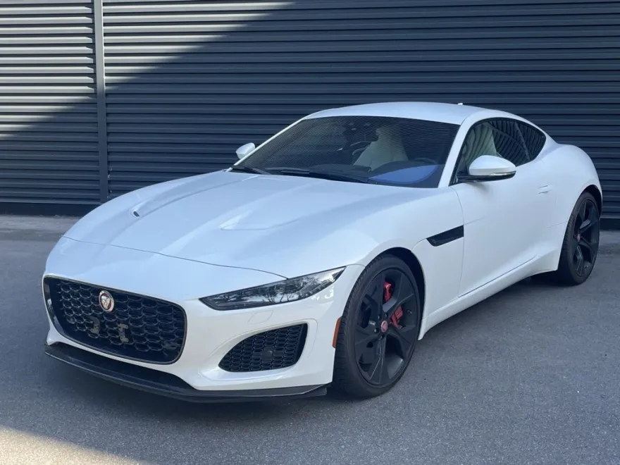 2023 Jaguar F-TYPE P450 photo 1