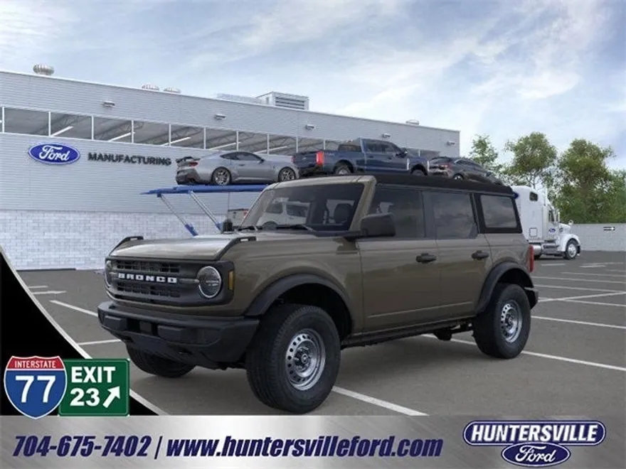 2025 Ford Bronco Base photo 1
