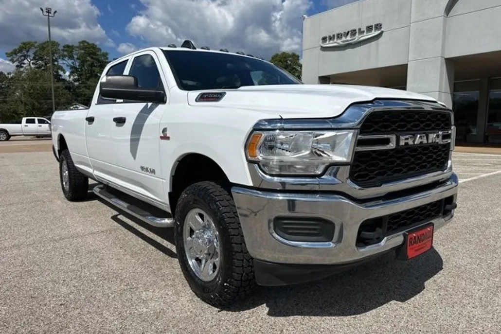 2022 Ram 3500 Tradesman photo 1