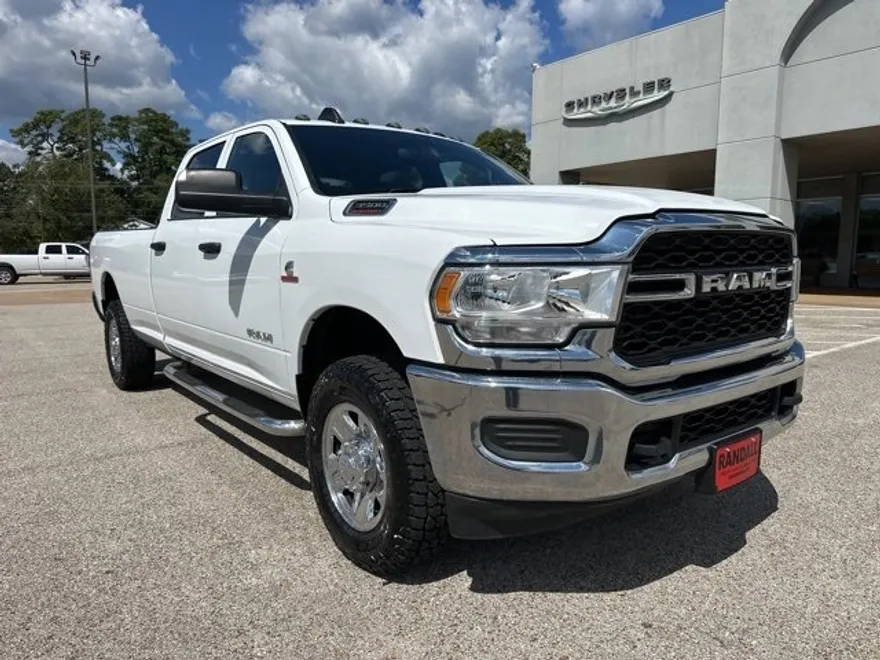 2022 Ram 3500 Tradesman photo 1