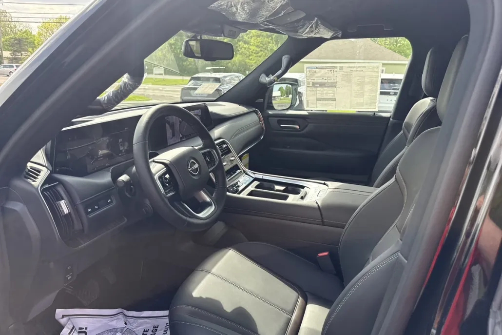2025 Nissan Armada SL photo 1