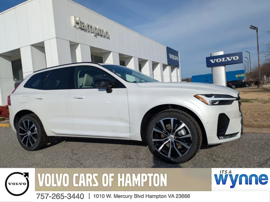 2025 Volvo XC60 B5 Plus photo 1