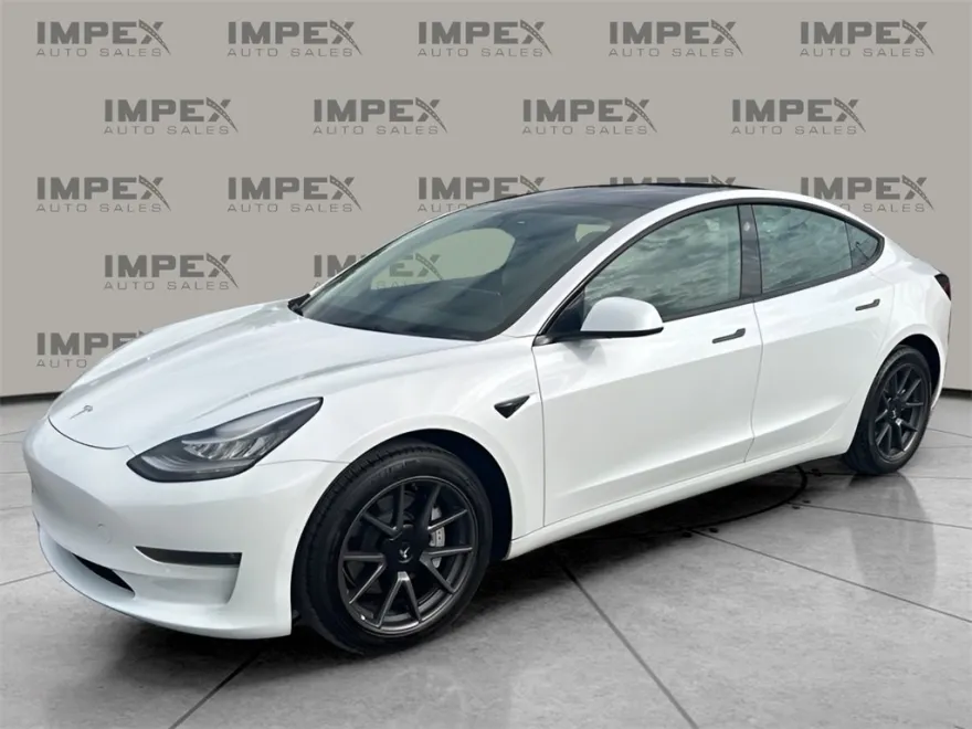 2022 Tesla Model 3 Long Range photo 1