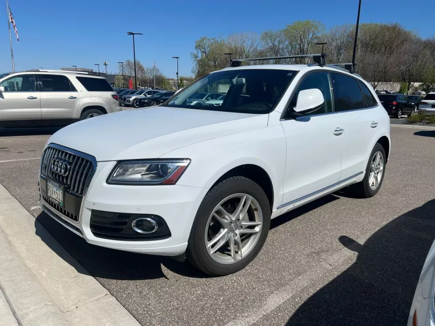 2017 Audi Q5 2.0T Premium Plus photo 1
