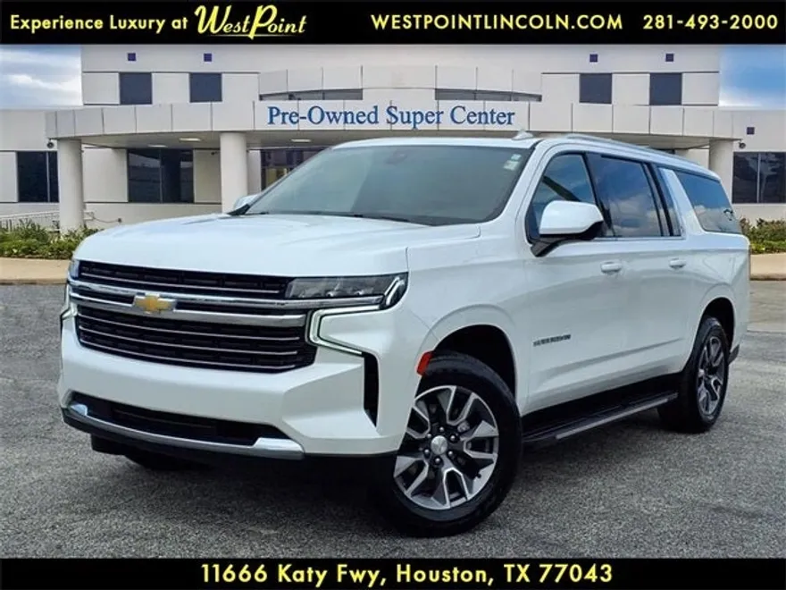 2021 Chevrolet Suburban LT photo 1