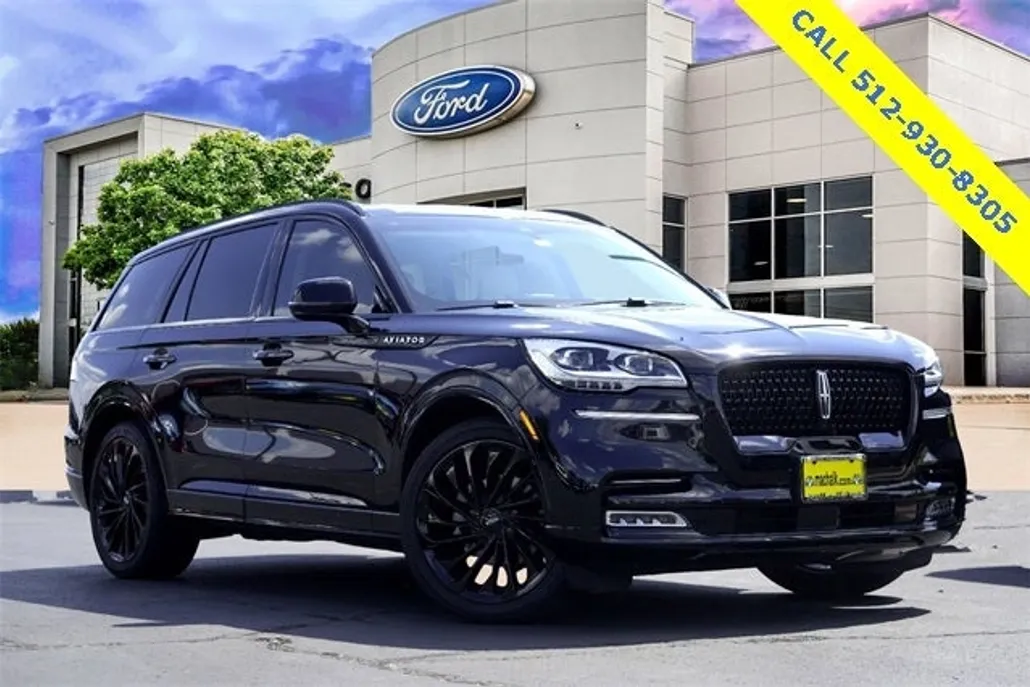 2023 Lincoln Aviator Black Label photo 1
