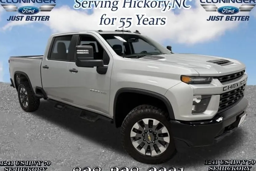 2022 Chevrolet Silverado 2500HD Custom photo 1