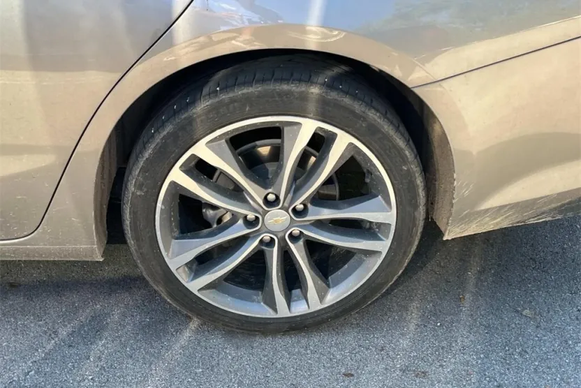 2022 Chevrolet Malibu 1LT photo 1