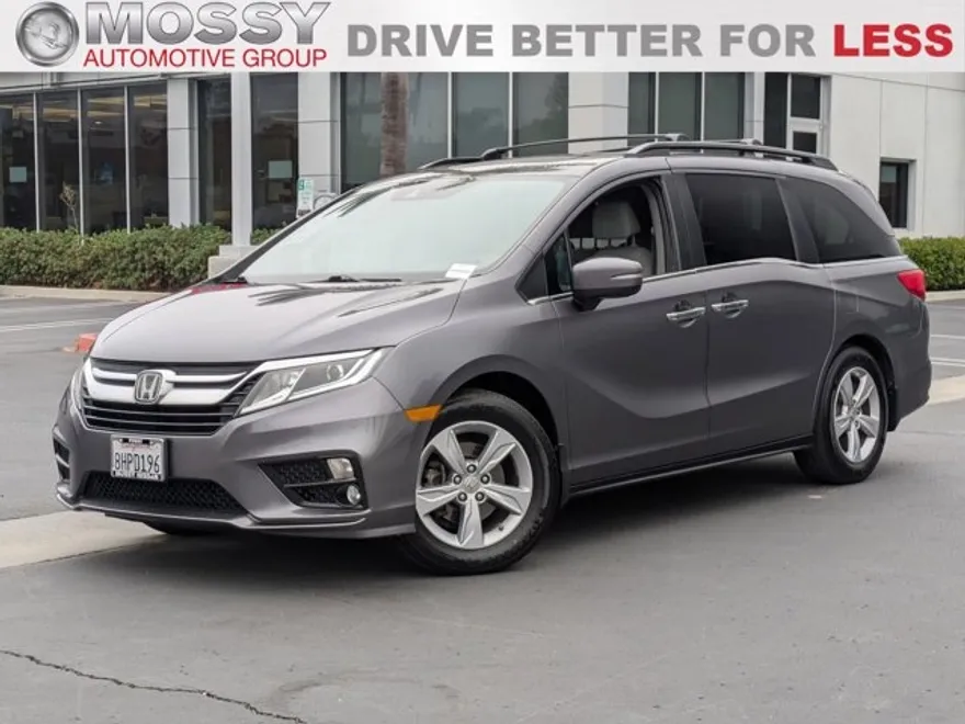 2019 Honda Civic Sport photo 1