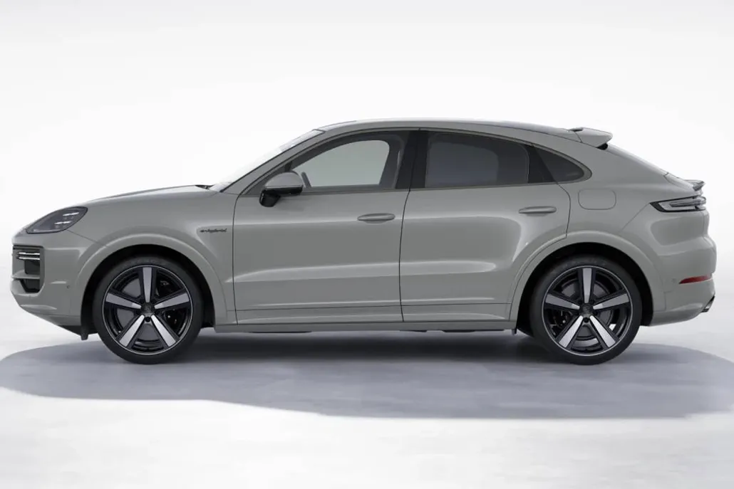 2026 Porsche Cayenne Turbo E-Hybrid Coupe photo 1