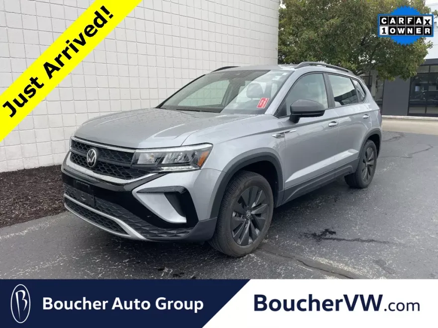 2022 Volkswagen Taos S photo 1