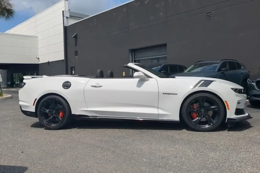 2022 Chevrolet Camaro 1SS photo 1