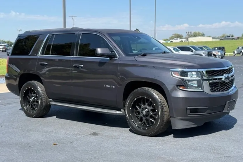 2015 Chevrolet Tahoe LT photo 1