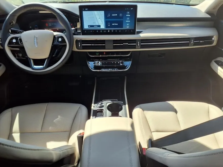 2026 Lincoln Corsair Premiere photo 1