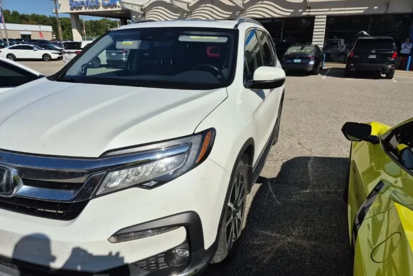 2021 Honda Pilot Elite photo 1