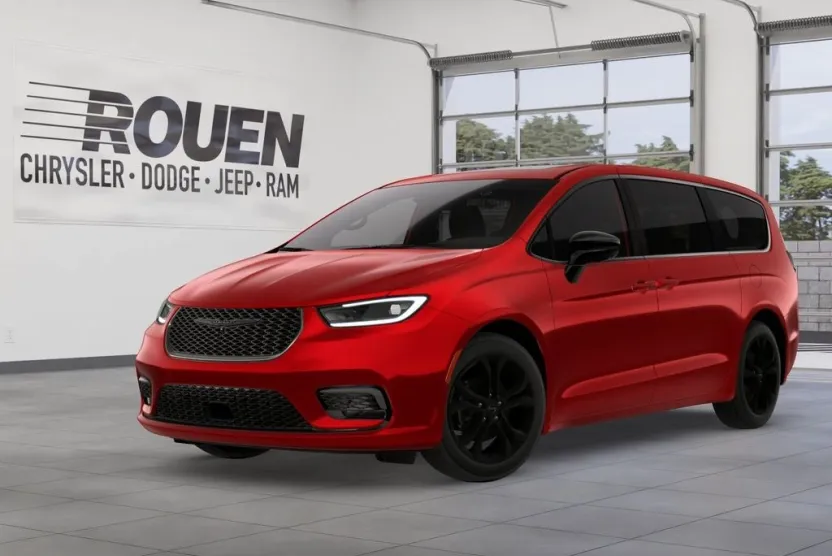 2026 Chrysler Pacifica photo 1