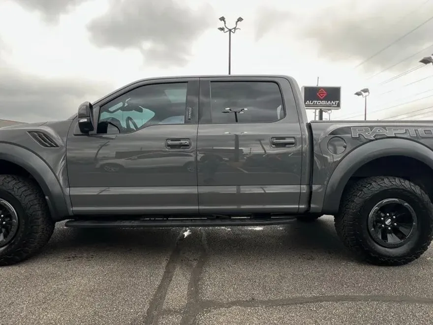 2018 Ford F-150 Raptor photo 1