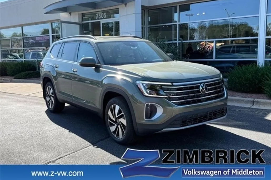 2026 Volkswagen Atlas SE Technology photo 1