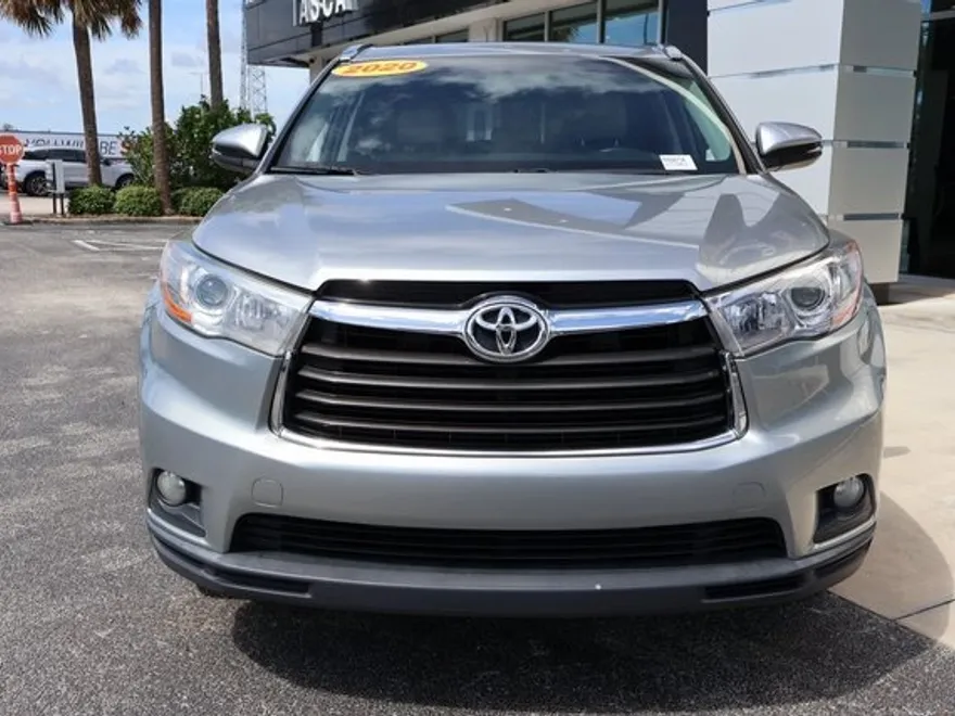 2015 Toyota Highlander XLE photo 1
