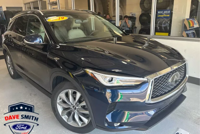 2019 Infiniti QX50 Luxe photo 1