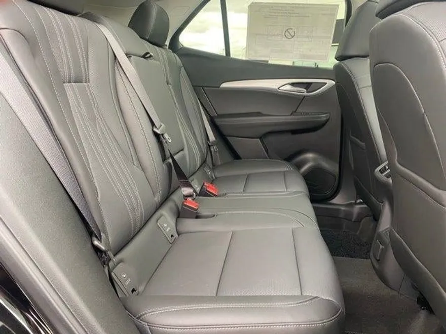 2025 Buick Envision Avenir photo 23