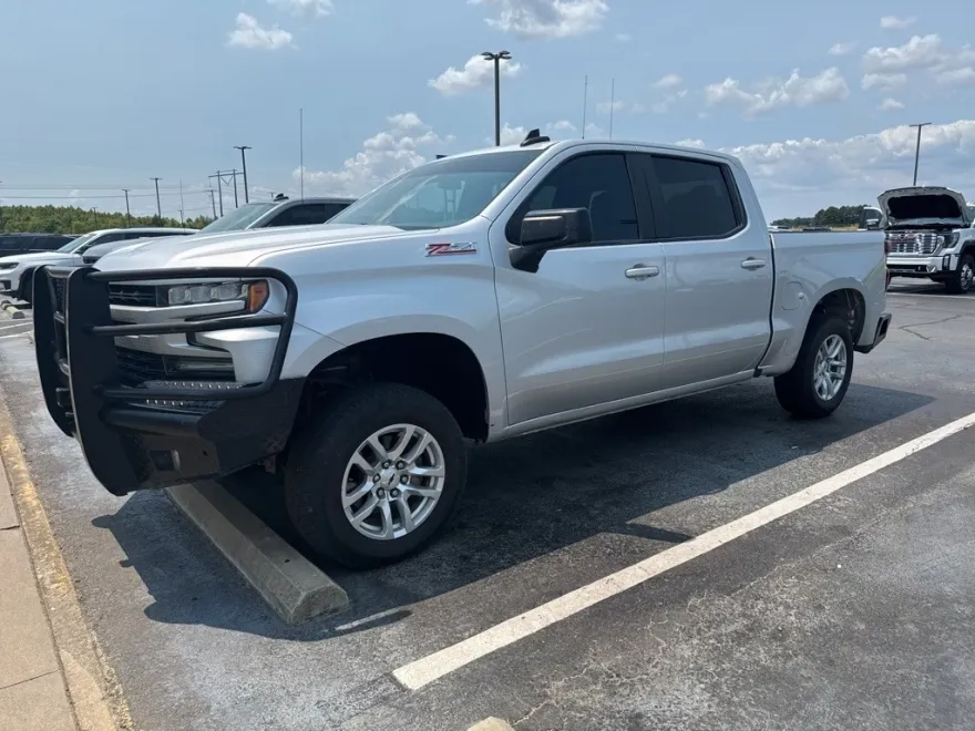 2021 Chevrolet Silverado 1500 RST photo 1