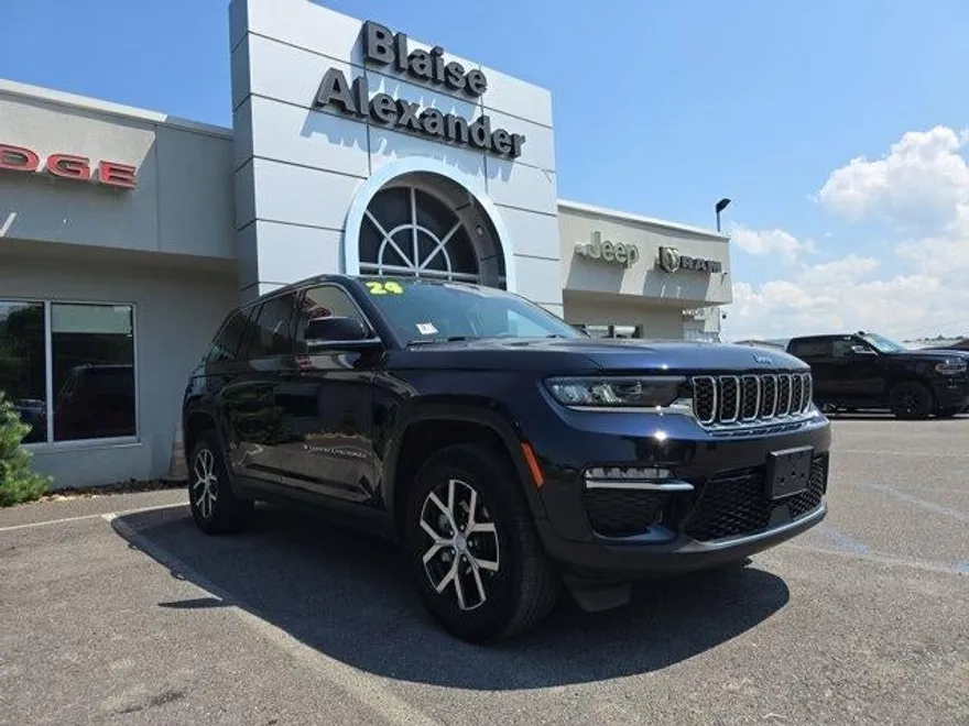 2024 Jeep Grand Cherokee Limited photo 1